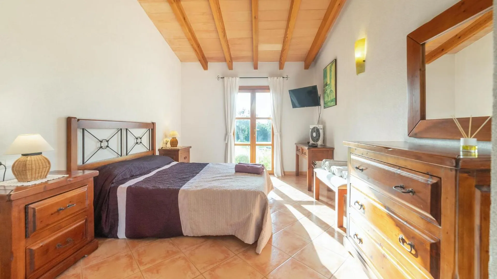 Can Ullastre Son Servera  Tatil Evi
